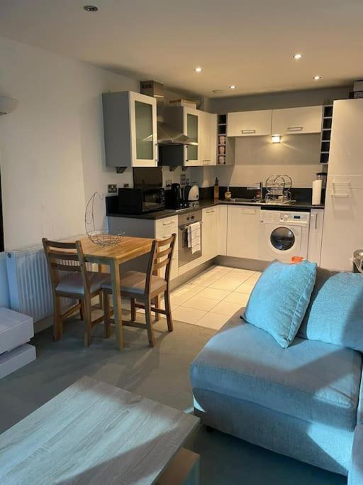 1 Bedroom Apartment Royal Docks Londres Extérieur photo